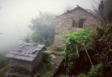 एउटै गाविसमा ५४ घर पहिराले बगायो, हालसम्म १०७ घरमा क्षती