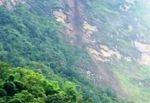 म्याग्दीको तोराखेतमा निरन्तर पहिरो : एक घर र दुई गोठ बगायो