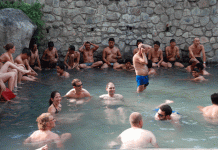 म्याग्दीका प्राकृतिक तातोपानीका मुहान अलपत्र