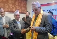 आफ्ना प्रतिस्पर्धीलाई नै माधव नेपालले पार्टीमा भित्र्याए