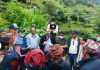 बाढी पहिरो प्रभावित क्षेत्रमा राहत लिएर पुगे काँग्रेस नेता उपाध्याय र पौडेल